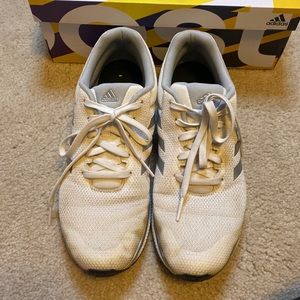 Adidas Bounce Sneakers